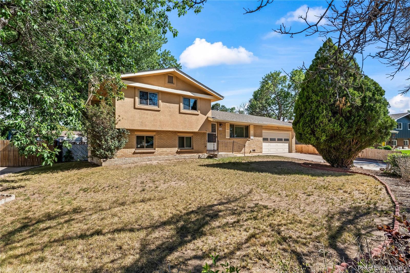4025 N Carefree Circle