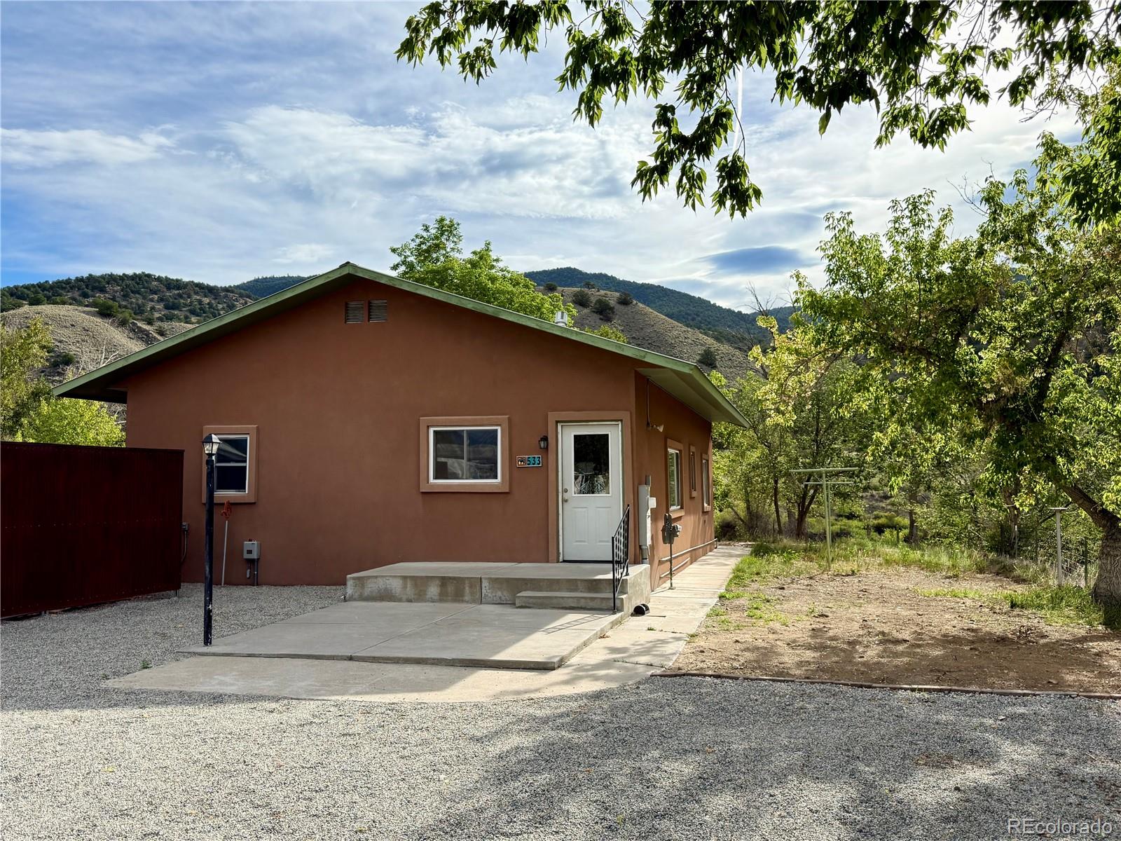 533 River Drive
