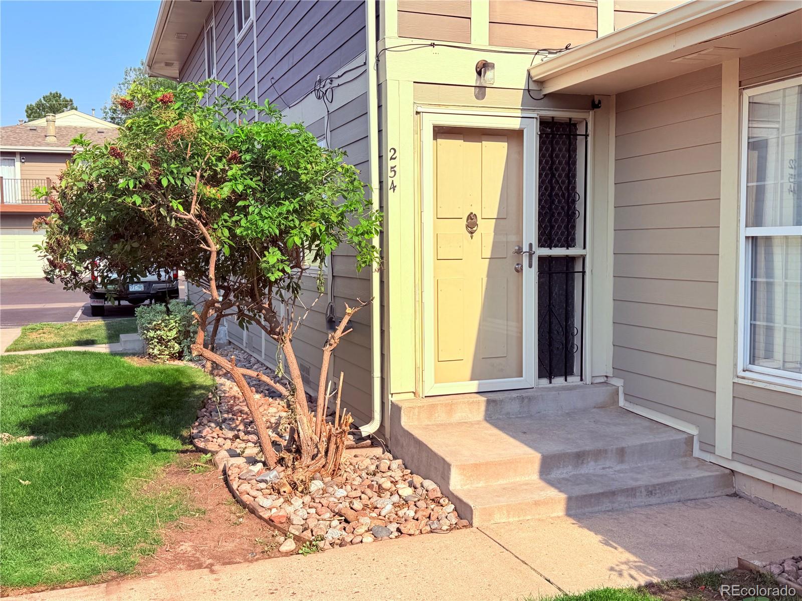 1225 S Oneida Street Unit 254