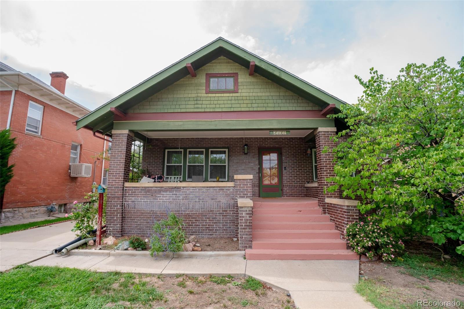 2017 N Greenwood Street