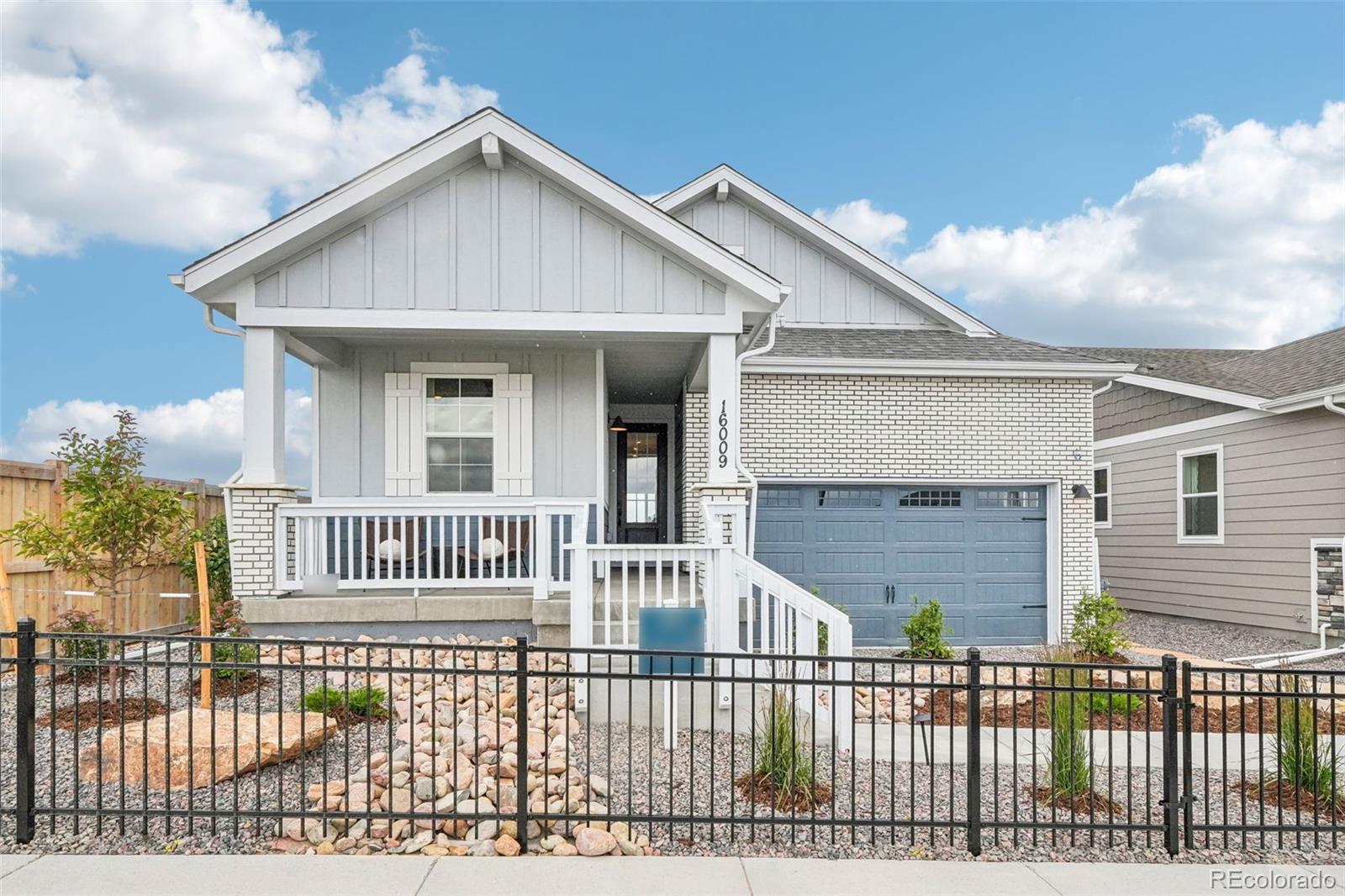 16009 Wingrider Point