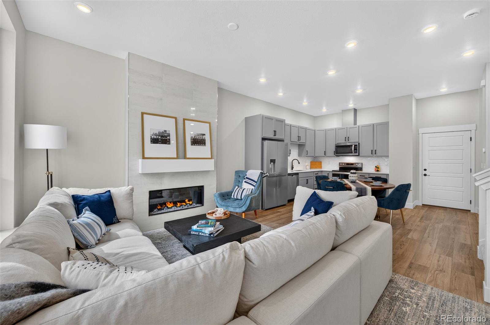 3132 W Bonfils Place