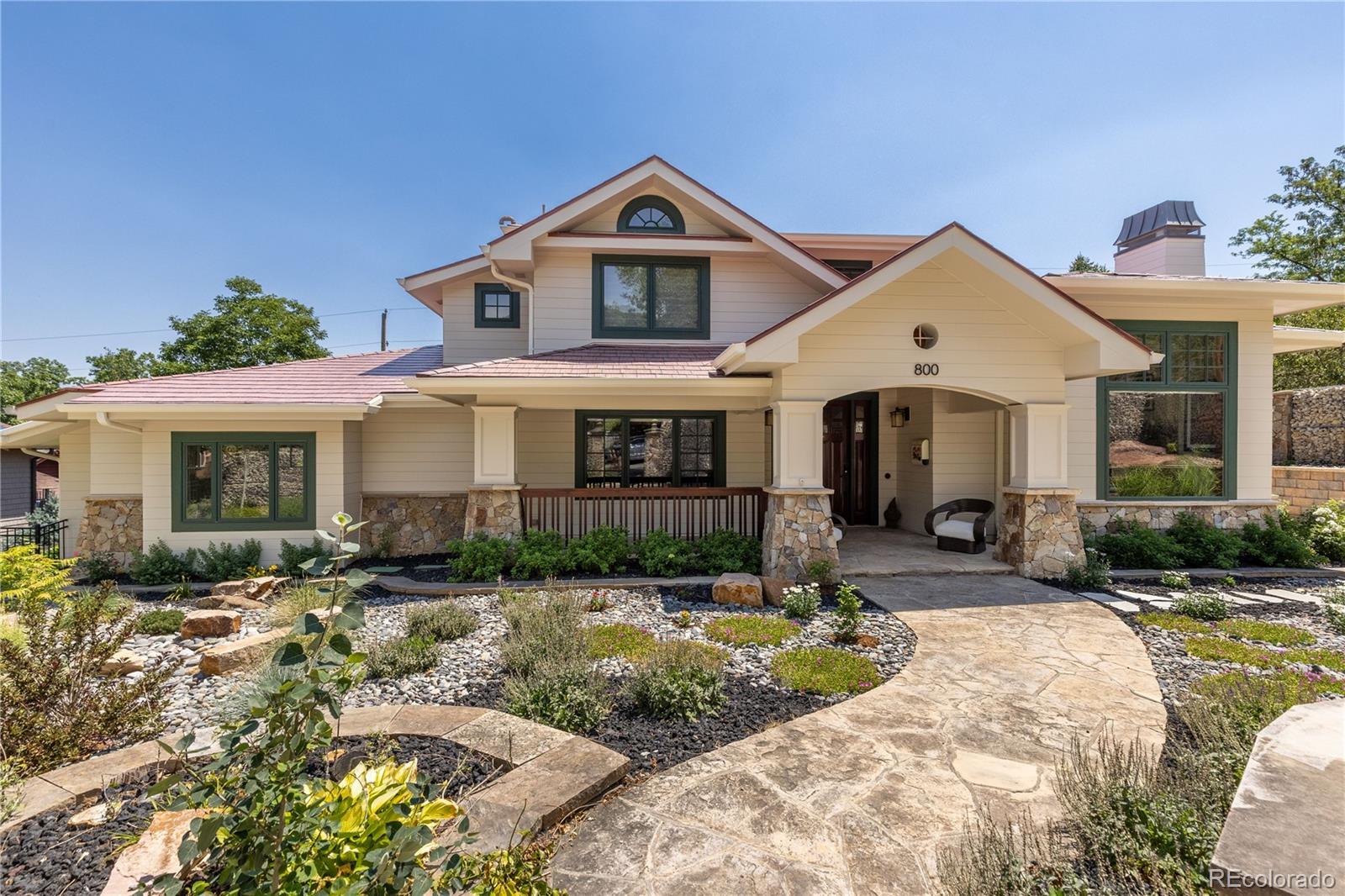 800 Grant Place