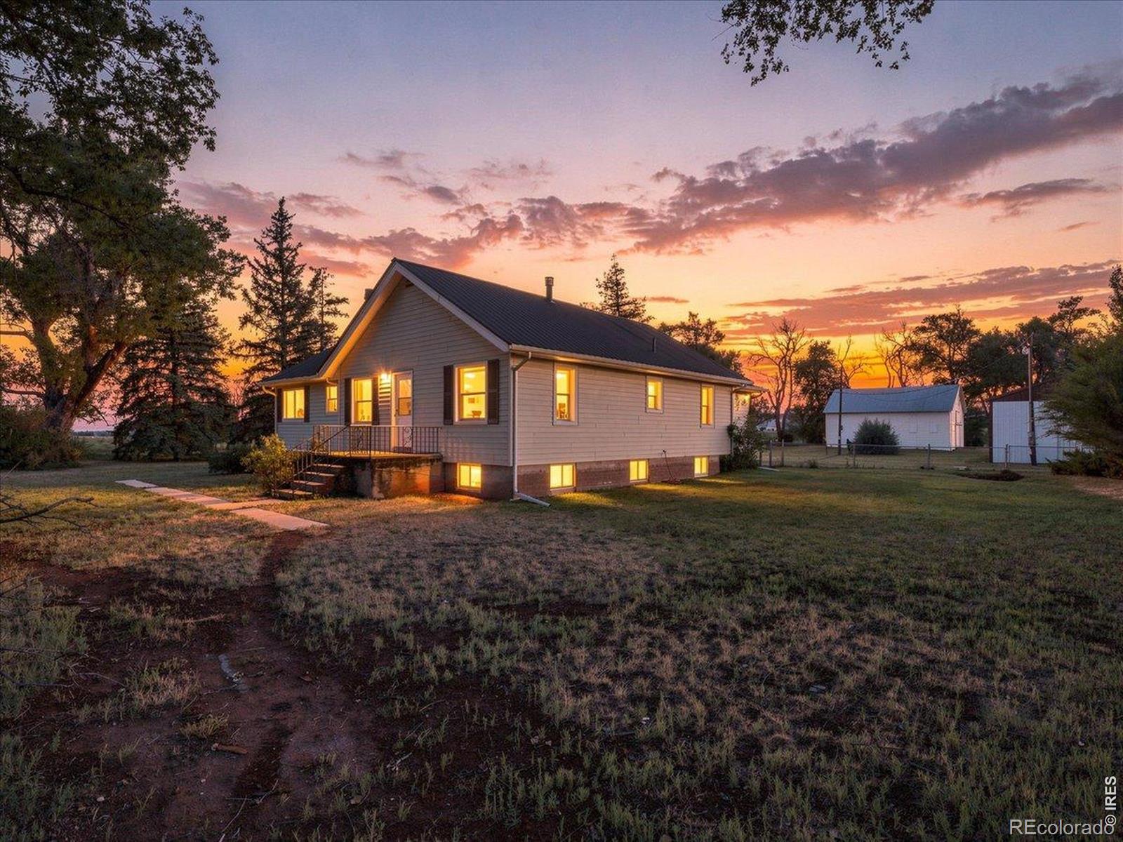 1127 W County Road 66